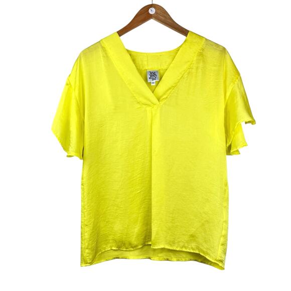 Ivy Jane Bright Neon Yellow Satin V-neck Flutter Short Sleeve Blouse - Picture 4 of 13